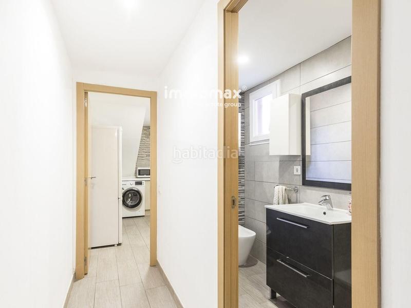 Foto 7a0d2b2d-051b-4069-8357-87c4cb78c38b. Casa amb aparcament a Marianao Sant Boi de Llobregat