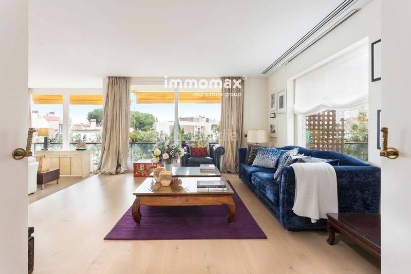 Foto 63d52b7a-767c-4224-8b36-25a2fc0393cb. Alquiler ático  de lujo en alquiler en Pedralbes con vistas panorámicas y excelentes comodidades! en Barcelona