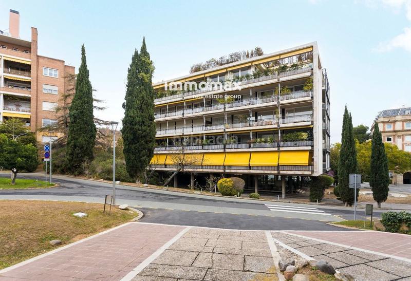 Foto dbf5e5f7-737a-4071-a7ab-19e888434aa9. Location attique avec parking dans Pedralbes Barcelona