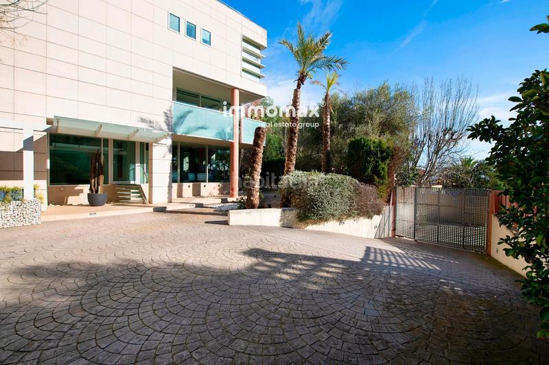 Foto 1a4907f5-e9ed-4074-b403-7cb09ec569f3. Maison avec chauffage parking piscine dans Pedralbes Barcelona