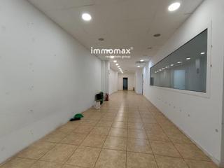 Local Comercial  Josep miguel quintana. Local en venta en zona la plana, esplugues de llobregat