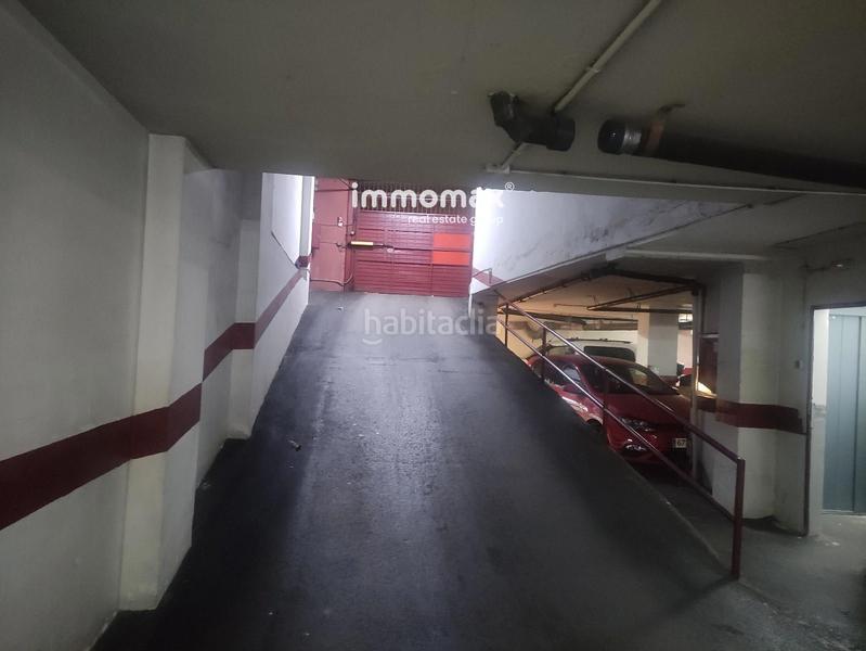 Foto ccf71322-ada0-4053-b260-08abeafd8f96. Autoparkplatz in Sant Josep Hospitalet de Llobregat (L´)