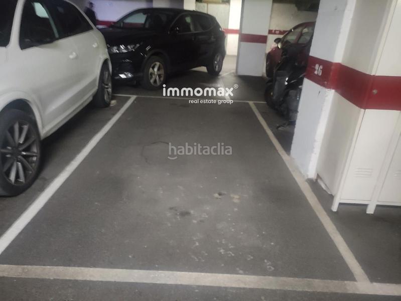 Foto e10132e1-a3b4-48a2-a8dc-b8c6dfde1960. Autoparkplatz in Sant Josep Hospitalet de Llobregat (L´)