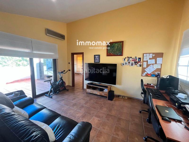 Foto e1359b00-d579-4faa-89f2-c9b505708567. Chalet con riscaldamento parcheggio piscina in Santa Maria Vilanova i la Geltrú