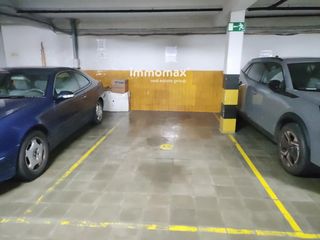 Lloguer Aparcament cotxe  Angli. Plaza de parking de fácil maniobra y excelente accesibilidad