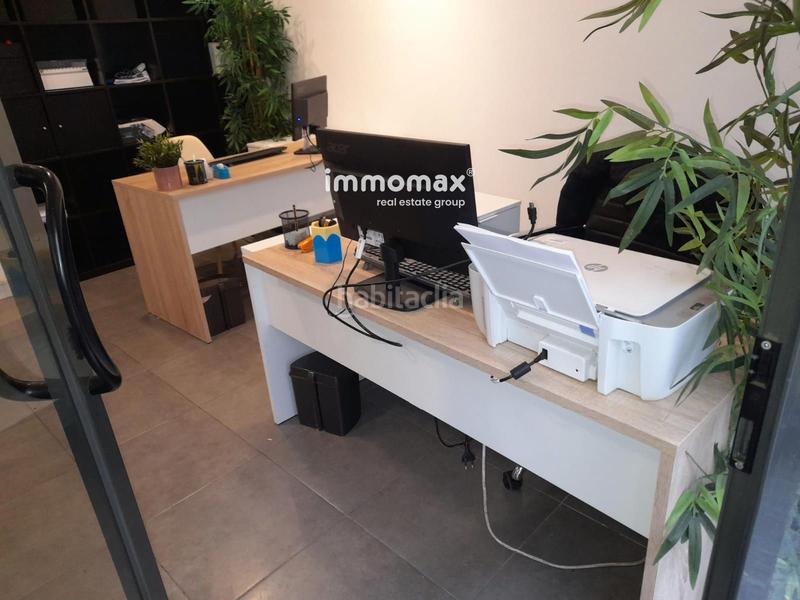 Foto c525c785-b712-48d0-a208-fc25689b45ad. Alquiler oficina coworking en lesseps tu espacio ideal por 150mes en Barcelona