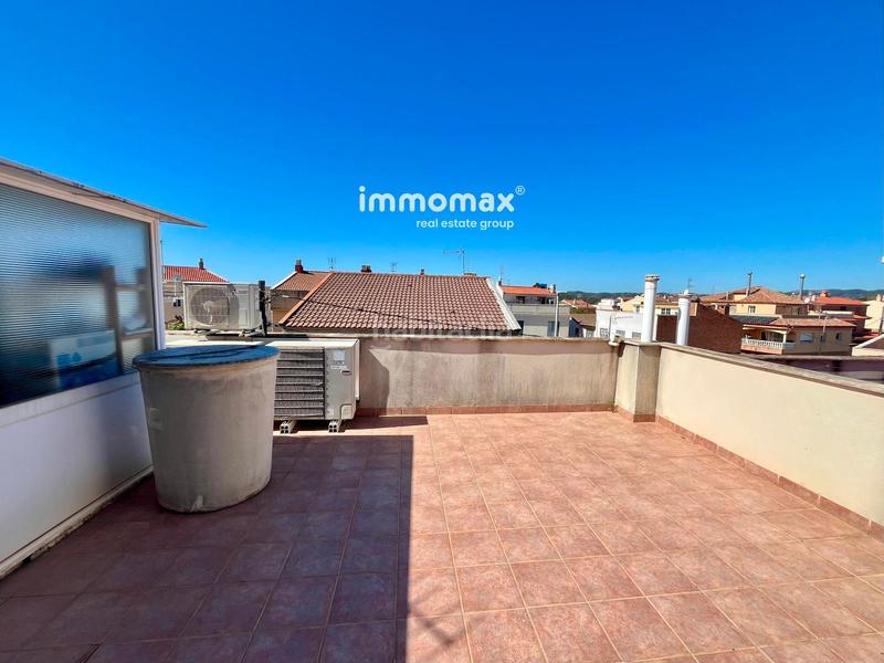 Foto 60ec5601-ec0c-469d-904d-63846420e00a. Casa a schiera con riscaldamento parcheggio in La Collada-Sis Camins Vilanova i la Geltrú