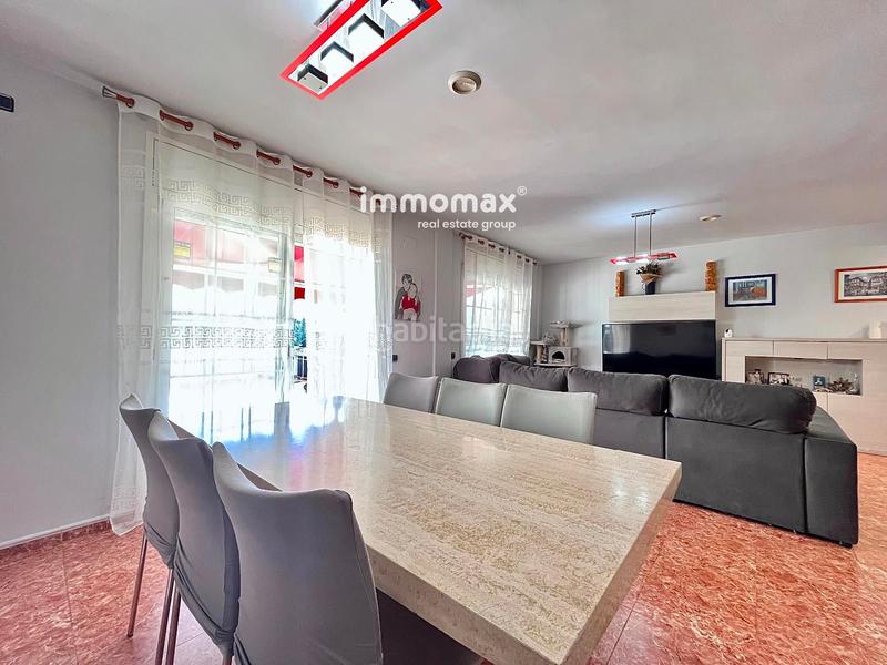 Foto bf95cdca-1a8f-4a8e-8d4d-dee04a320bff. Casa a schiera con riscaldamento parcheggio in La Collada-Sis Camins Vilanova i la Geltrú