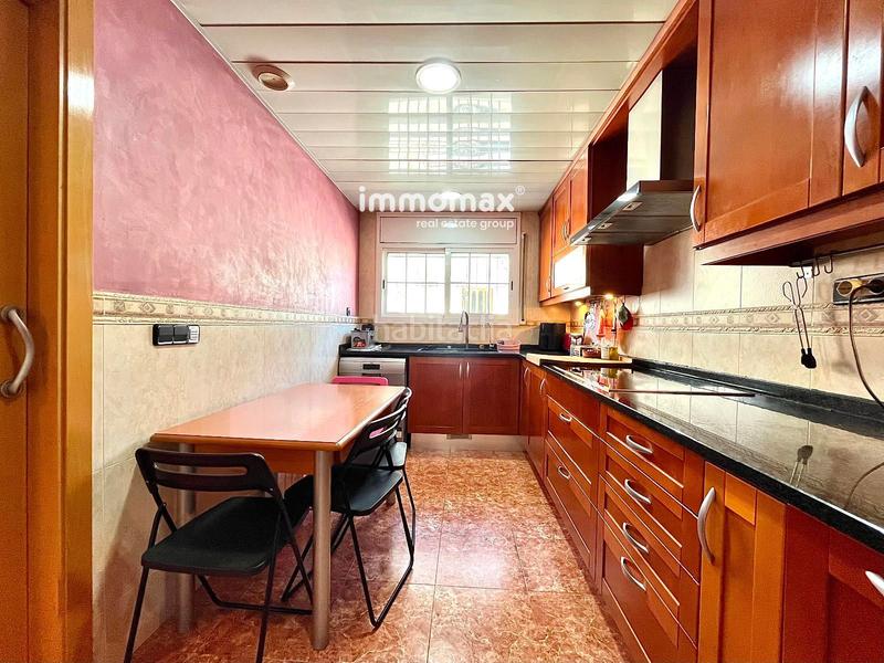 Foto d646bc84-e042-4436-a00d-b415d60568fe. Casa a schiera con riscaldamento parcheggio in La Collada-Sis Camins Vilanova i la Geltrú