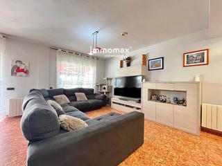 Maison jumelée à La Collada-Sis Camins. Oportunidad única en la collada, vilanova i la geltrú!