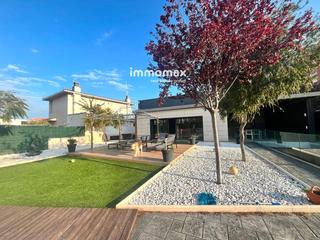 Chalet à Santa Maria-l´Eixample-Sud Sumella. Villa de lujo en santa maría diseño, confort y exclusividad