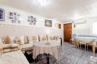 Appartement  Cera. Piso de 55 m en calle cera, el raval, con 2 habitaciones y 1 bañ