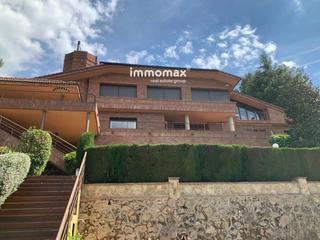 Casa a Gelida. Increíble casa con piscina y vistas panorámicas en gélida, barce