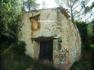 Terreny residencial  2. Finca rústica en venta en pals con agua de fuente