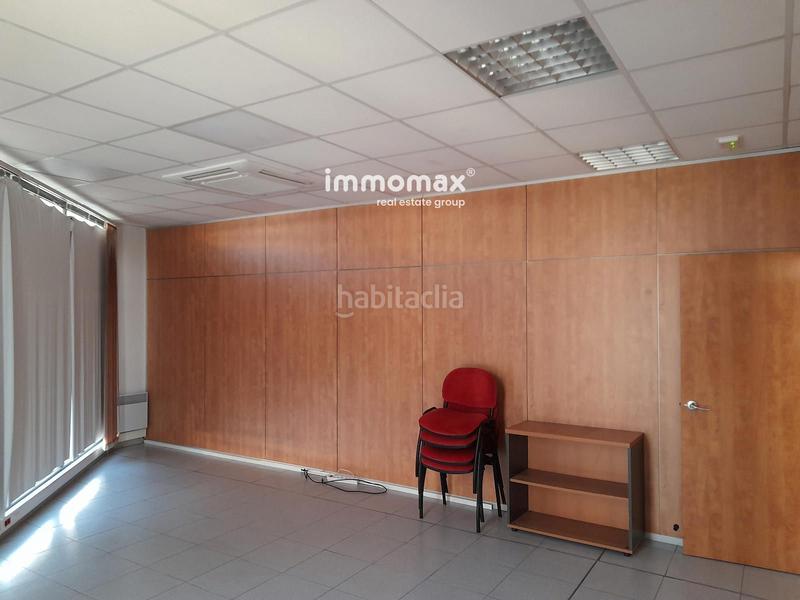 Foto b5916836-9b43-437d-af0a-d54965ce6c77. Alquiler oficina local comercial para oficinas, listo para entrar en Mataró