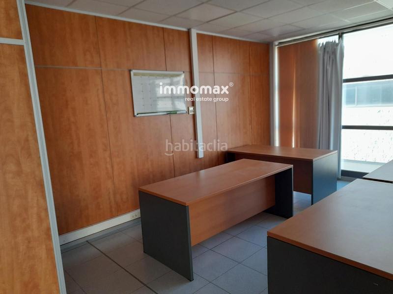 Foto 09d4da2b-f062-438c-9ab7-ac7b21f40e00. Location bureau avec parking dans Pla d'en Boet Mataró