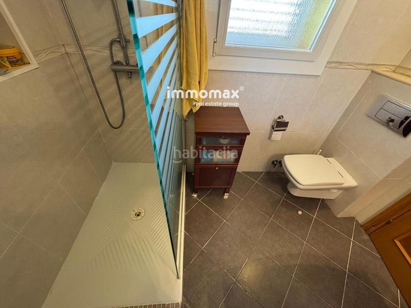 Foto 21c96453-9daa-4872-983d-528d9aff2068. Xalet amb calefacció aparcament piscina a Torrent Ballester Viladecans