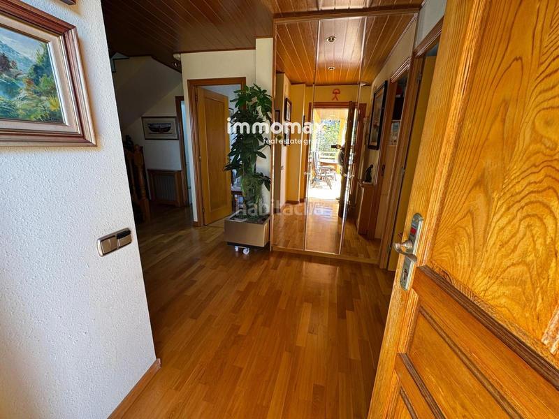 Foto 50e035e1-16cf-4fd3-bbb1-6c15d2d9411e. Xalet amb calefacció aparcament piscina a Torrent Ballester Viladecans