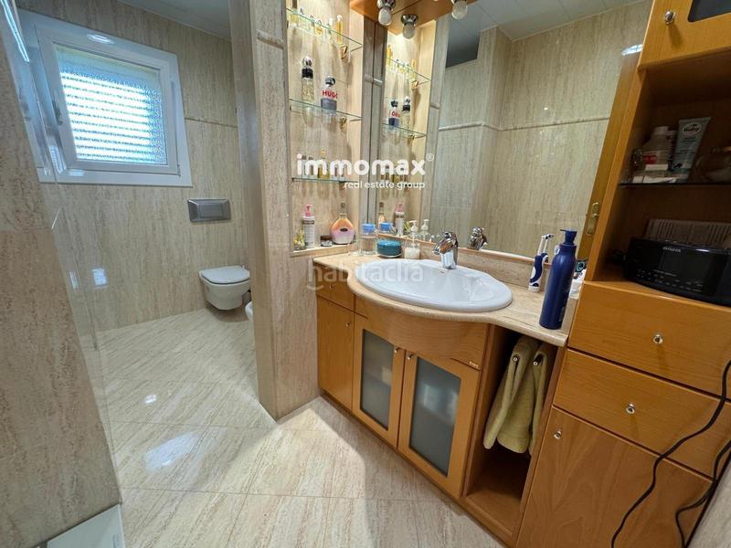 Foto be50b4b3-7e1e-4bf3-951d-ce47e66457eb. Xalet amb calefacció aparcament piscina a Torrent Ballester Viladecans