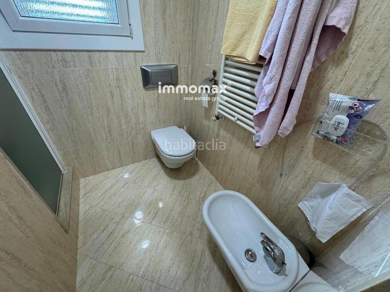 Foto d0405472-2fde-46fa-a5d5-893647c1f926. Xalet amb calefacció aparcament piscina a Torrent Ballester Viladecans