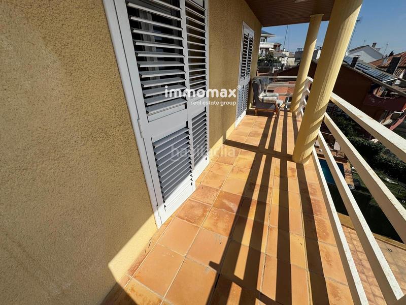 Foto dcb2ad52-14f1-4f7f-94e2-9ff2a83b5ee3. Xalet amb calefacció aparcament piscina a Torrent Ballester Viladecans