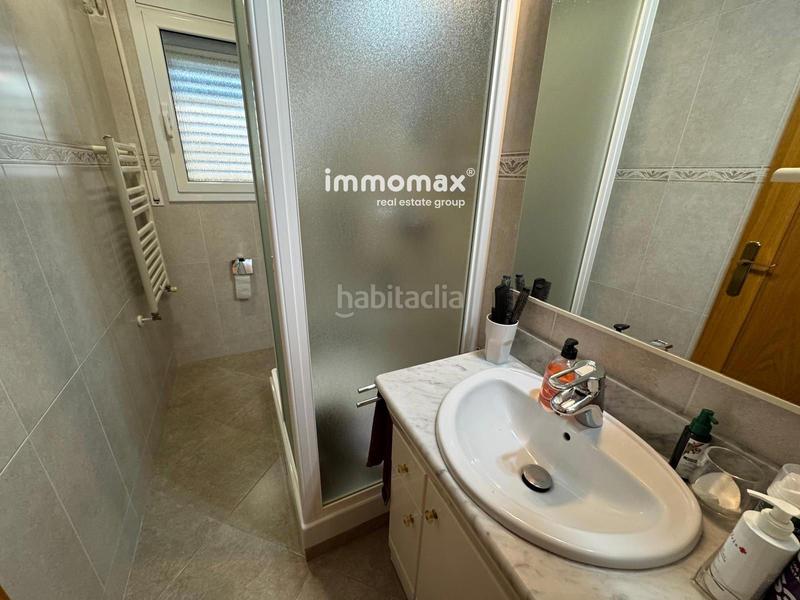 Foto f0f37105-e10a-4a02-8607-52f783dad939. Xalet amb calefacció aparcament piscina a Torrent Ballester Viladecans