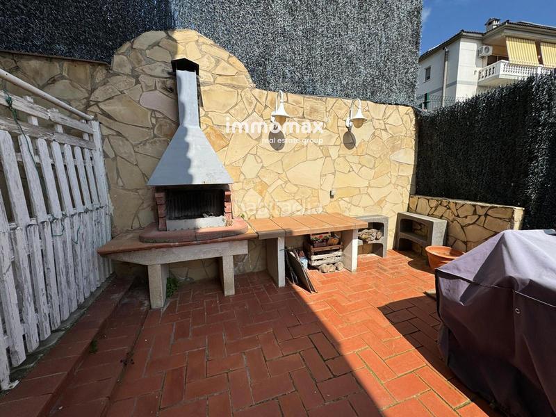 Foto f384185a-deae-49b5-97d6-a59ad7b11071. Xalet amb calefacció aparcament piscina a Torrent Ballester Viladecans