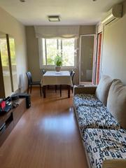 Miete Etagenwohnung  Nou de la rambla. Piso reformado en venta en nou de la rambla con vista al parque