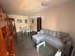 Pis a Marianao. Sant boi amplio piso de 4 habitaciones con ascensor.