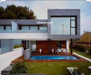 Landgut in La Collada-Sis Camins. Parcelas en venta en vilanova i la geltrú  sector la carrerada