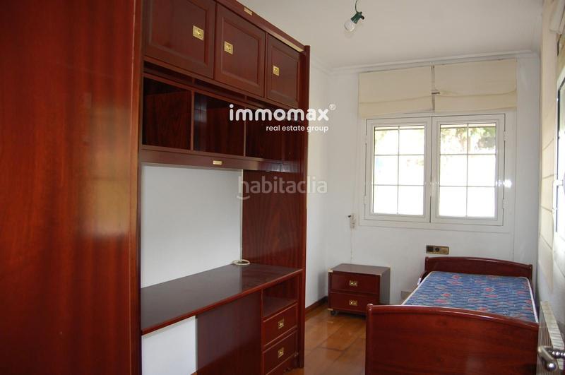 Foto 7b655134-437b-44df-8590-4cc954461563. Casa amb calefacció aparcament piscina a Marianao Sant Boi de Llobregat