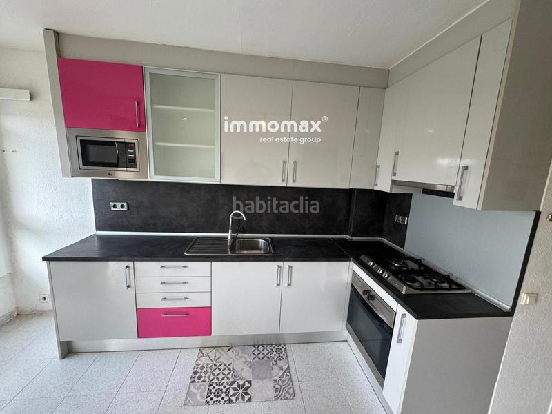 Foto c1d227d1-2131-473c-adfe-ed590166ba8b. Àtic amb aparcament piscina a Gava Mar Gavà