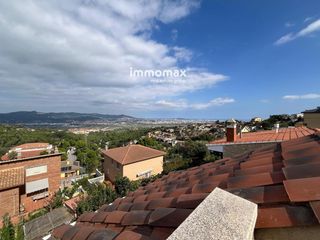 Maison à Santa Coloma de Cervelló. Santa coloma de cervello espectacular casa a la venta