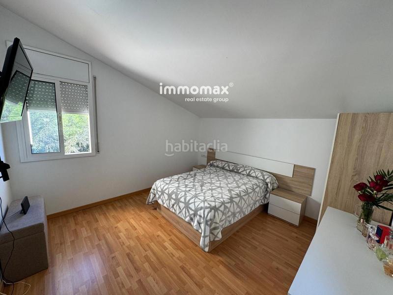 Foto 23871931-f95c-4e65-bb0f-a79e9e4c1d63. Chalet casa en venta en Vallirana