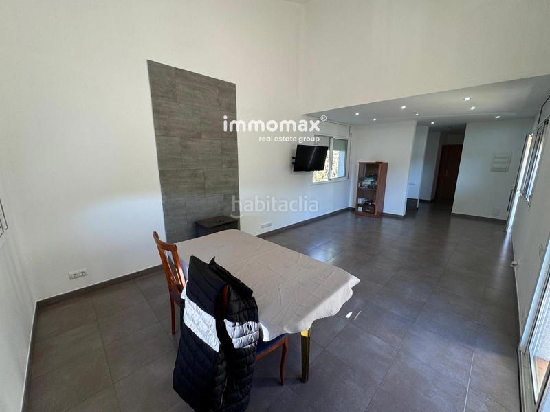 Foto 6071bbbe-9d75-4855-ab35-efe02f08f6a6. Chalet casa en venta en Vallirana