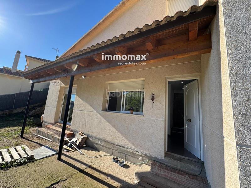 Foto a0aa9fbe-0efb-4385-870d-4925bd537096. Chalet casa en venta en Vallirana