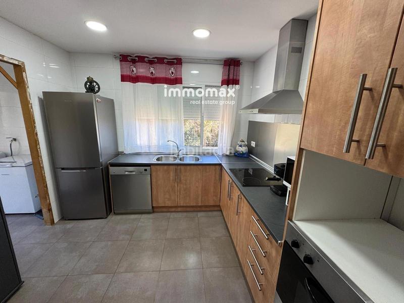 Foto e6e07c2b-c398-41a5-aee8-797f1aa1e613. Chalet casa en venta en Vallirana