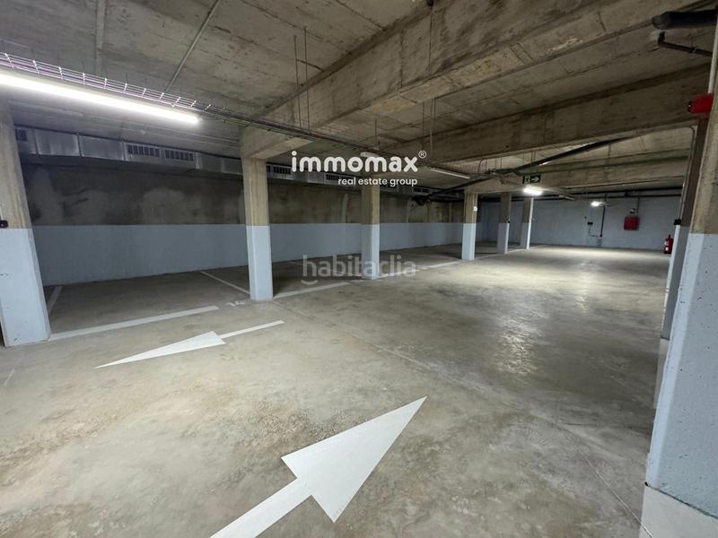 Foto d50fa2c0-41fe-4b95-b185-056ce4d3a8a4. Location appartement avec chauffage parking dans Eixample Sud - La Barceloneta Prat de Llobregat (El)