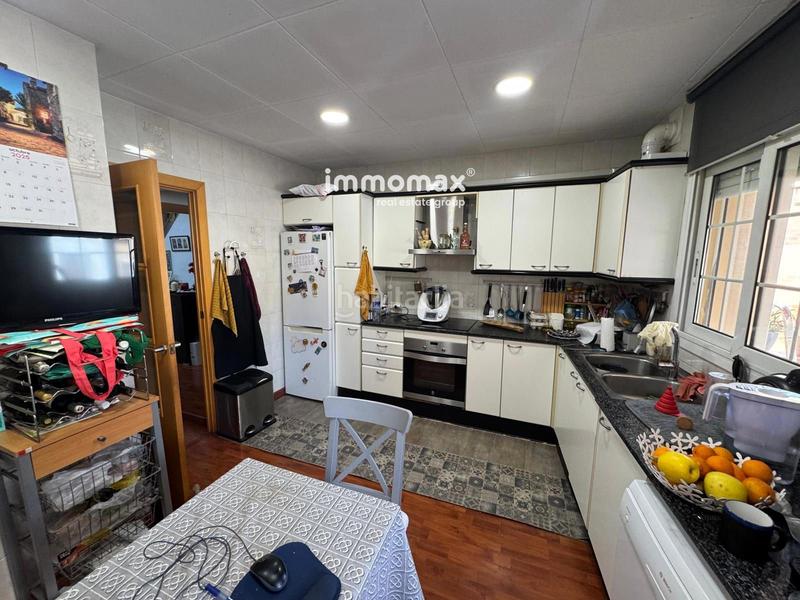 Foto 36e8023c-2f05-44b2-b7ba-8541db0dd4bb. Casa con riscaldamento parcheggio in Centre Sant Boi de Llobregat