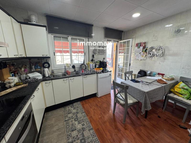 Foto 3f109a23-f342-449c-b9ef-01d78d8e1b9f. Casa con riscaldamento parcheggio in Centre Sant Boi de Llobregat