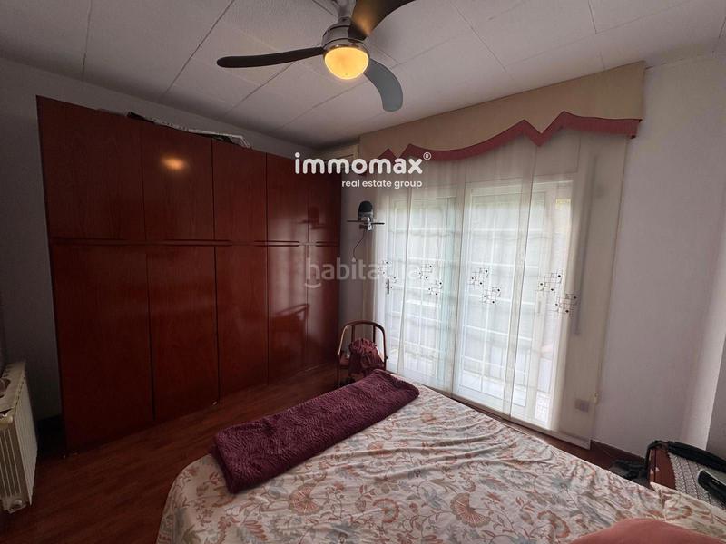 Foto 52a031aa-668e-4b89-89ce-e9d2e8e1e0c7. Casa con riscaldamento parcheggio in Centre Sant Boi de Llobregat