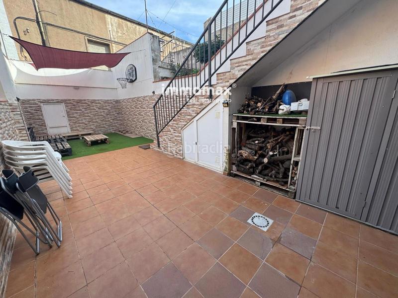 Foto b0381751-879e-4d27-864b-7ef52c62150f. Casa con riscaldamento parcheggio in Centre Sant Boi de Llobregat