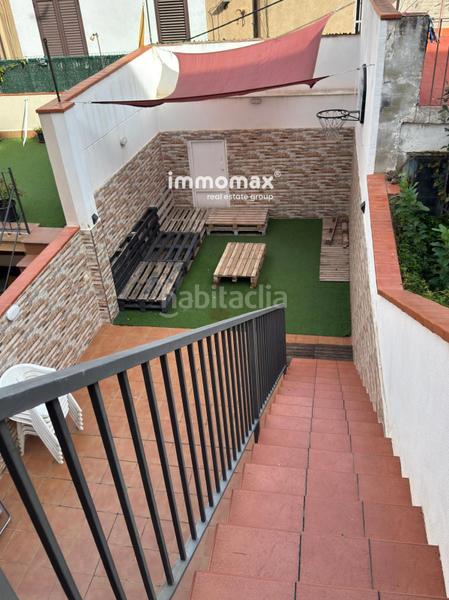 Foto fbc8f186-e74a-4707-b881-e65d498fbc33. Casa con riscaldamento parcheggio in Centre Sant Boi de Llobregat