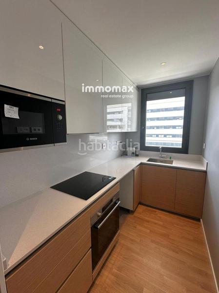 Foto 099275a9-687e-4d4e-b4ea-4b8183f7bea5. Location appartement avec parking piscine dans Gorg Badalona