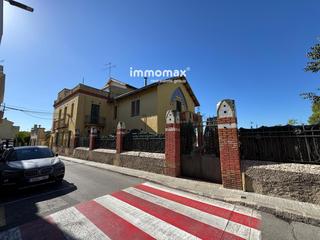 Casa a Gelida. Gelida casa modernista en venta