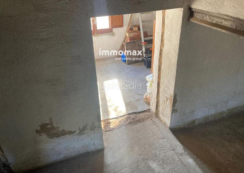 Foto c71677a0-f20a-4fd2-8228-642b188dbe73. Finca rústica pequeña casa típica en Godall