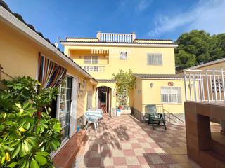 Casa a Fondo Somella. Hogar con alma piscina, sol y vistas al mar en fondo somella