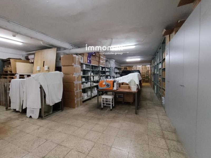 Foto b2219989-a75d-4432-91db-ad9be78ea1c0. Local comercial venta de local, , La Plana en La Plana Esplugues de Llobregat