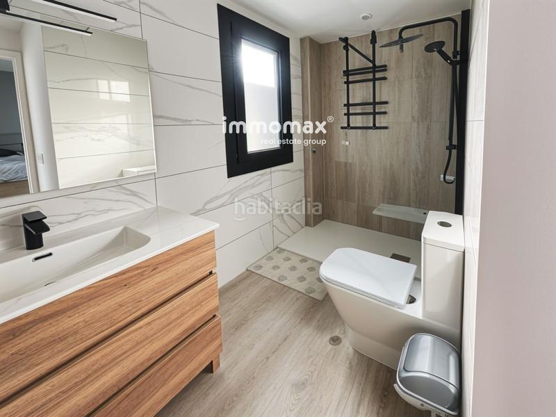 Foto 0beb61f7-f742-4379-bd66-66e1f6ad3ef8. Semi detached house with heating parking in Santa Eulàlia de Ronçana