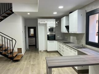 Reihenhaus in Santa Eulàlia de Ronçana. Santa eulàlia de ronçana casa aparellada dobra nova en venda